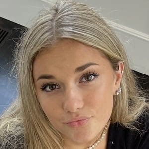 breckie hill edina mn|Breckie Hill (TikTok Star) Wiki, Boyfriend, Net Worth & More